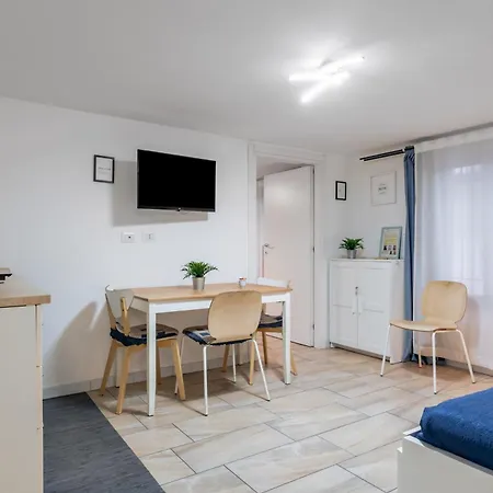 Apartmán Guesthost - Caronda Compact